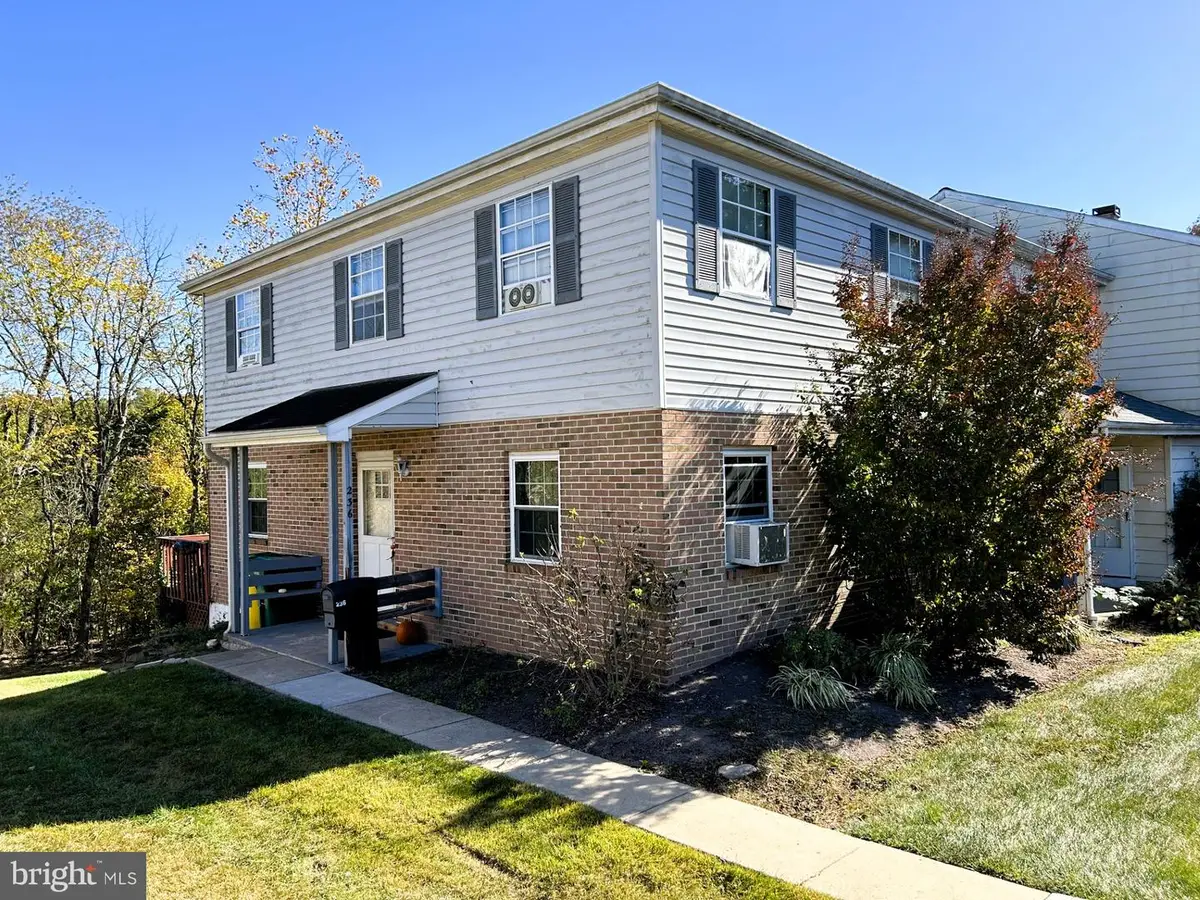 236 Lexington Rd, Schwenksville, PA 19473 - Image #1