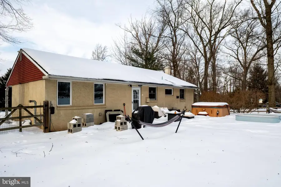 10 E Adair Dr, Eagleville, PA 19403 - Image #2