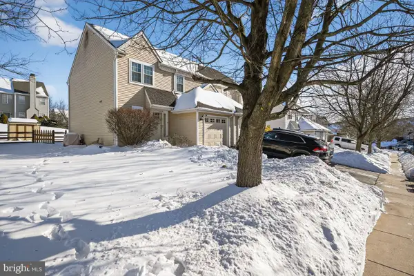 196 Azalea Cir, ROYERSFORD, PA 19468