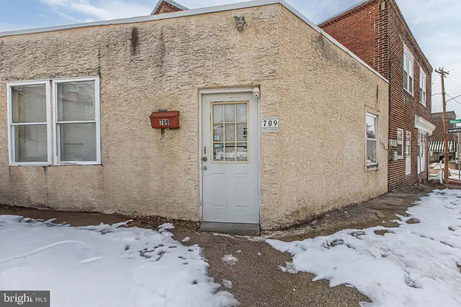 701 Spring Mill Ave, Conshohocken, PA 19428 - #2