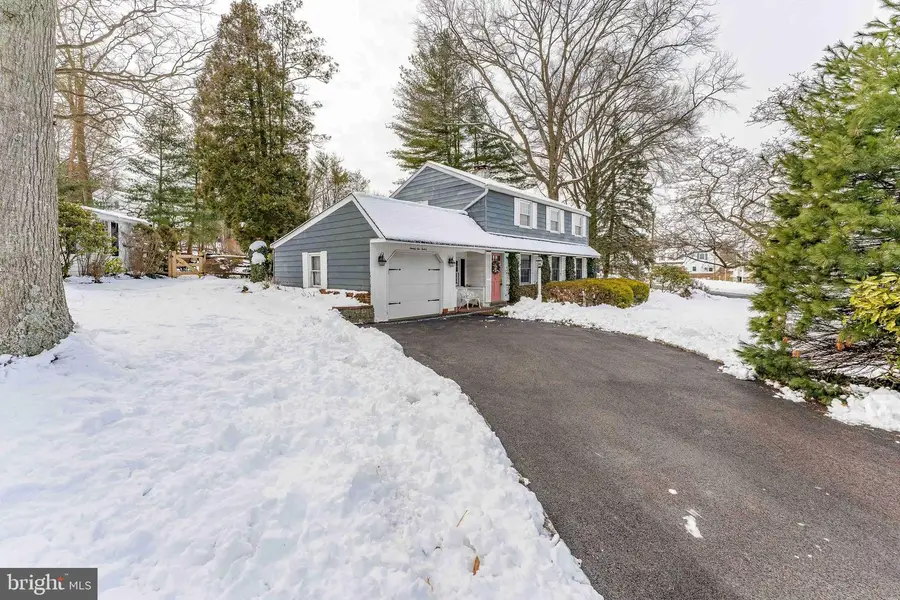 2212 Lantern Ln, Lafayette Hill, PA 19444 - #3