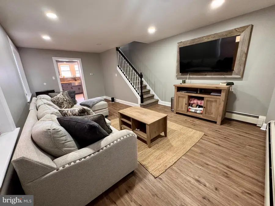 706 Main St, Red Hill, PA 18076 - #3