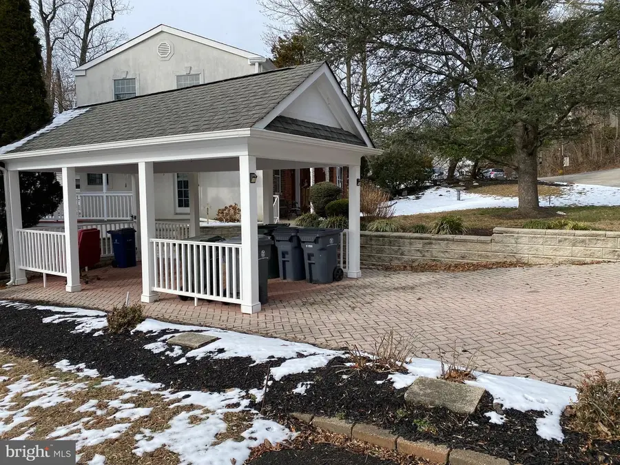 659 Roberts Ave, Glenside, PA 19038 - #2