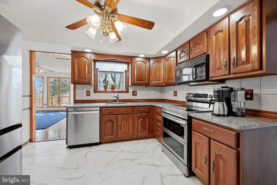 2092 Hawthorne Ln, Hatfield, PA 19440 - #3