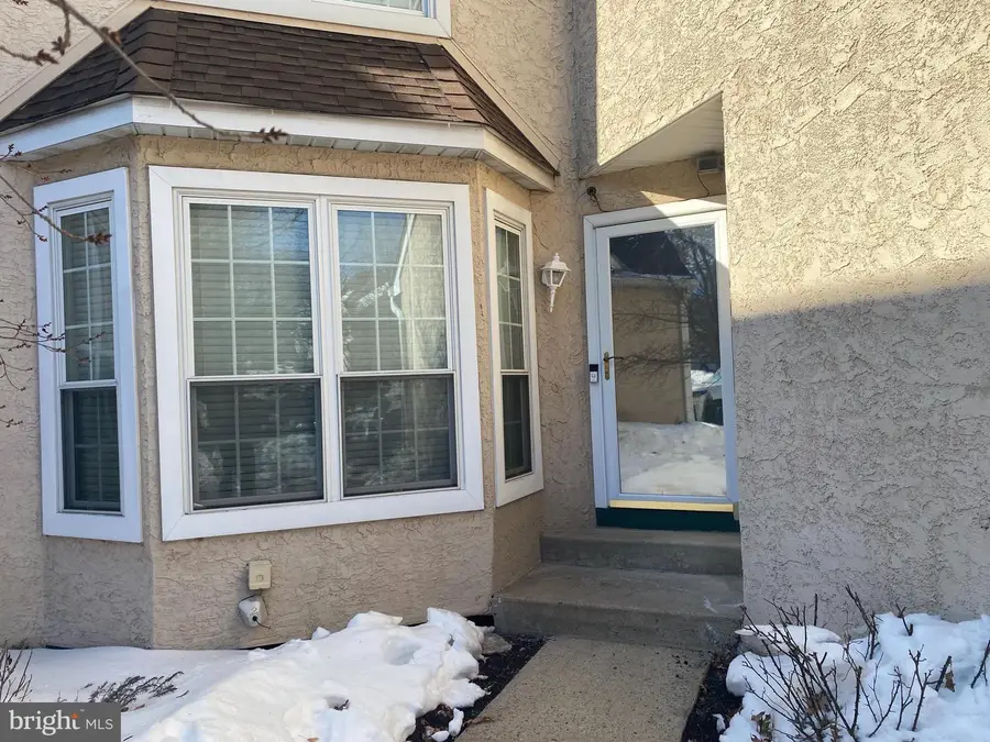 202 Country Club Dr, Lansdale, PA 19446 - #2