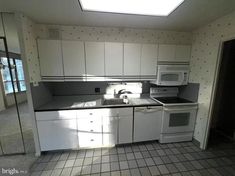 1001 City Ave #ee-423, Wynnewood, PA 19096 - #3