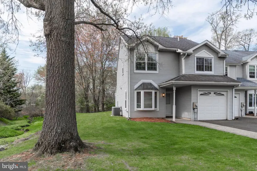 111 Sarahs Ln, Horsham, PA 19044 - #3