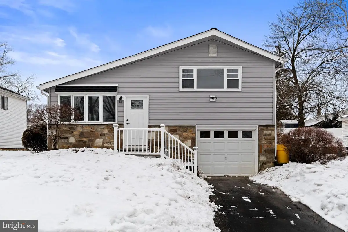 1567 Lindbergh Ave, Abington, PA 19001 - #1