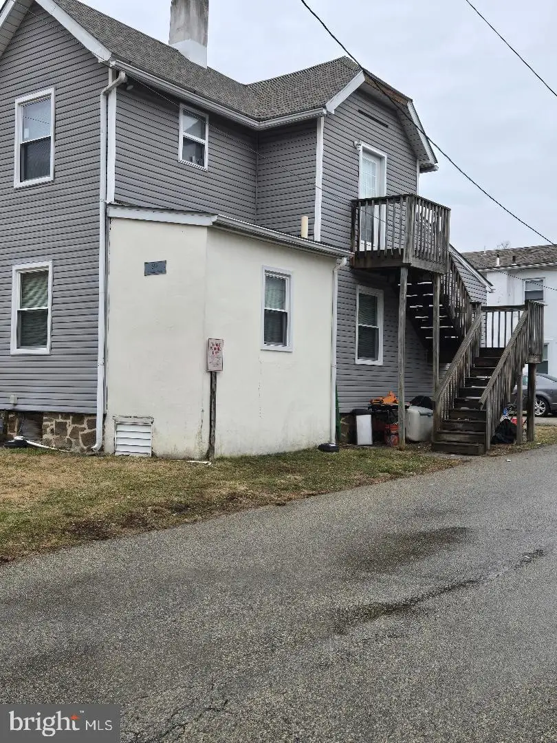 207 S Locust St, Ambler, PA 19002 - #2