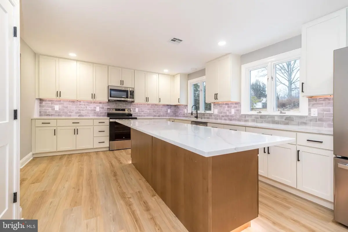 61 S Park Ave, Norristown, PA 19403 - #1