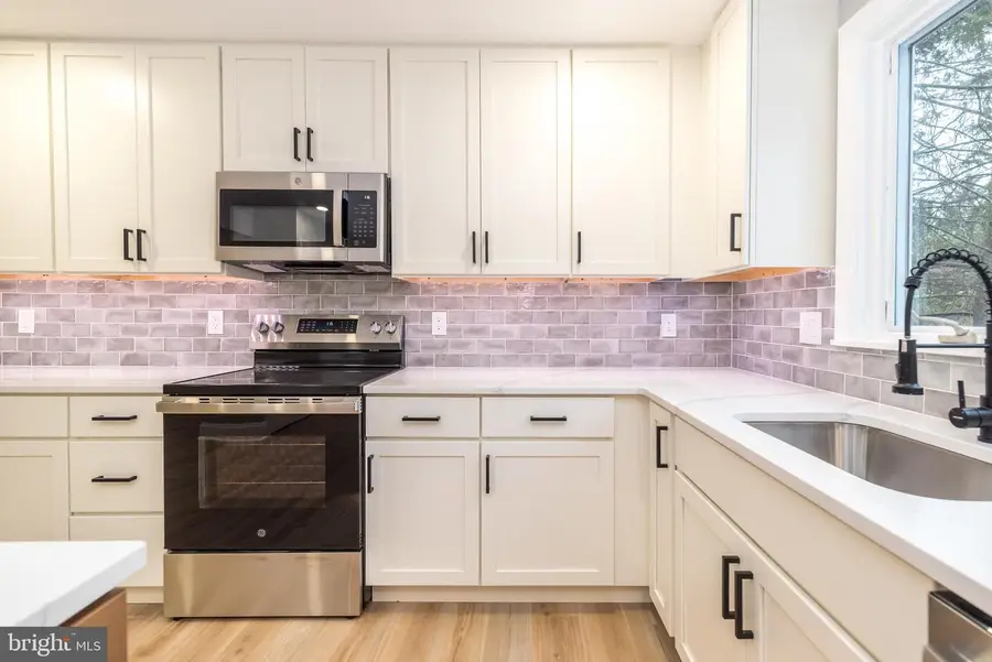 61 S Park Ave, Norristown, PA 19403 - #2