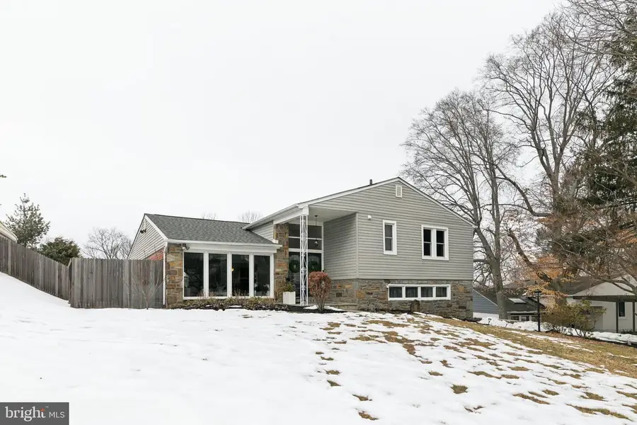 1304 Gainsboro Cir, Bala Cynwyd, PA 19004 - #2