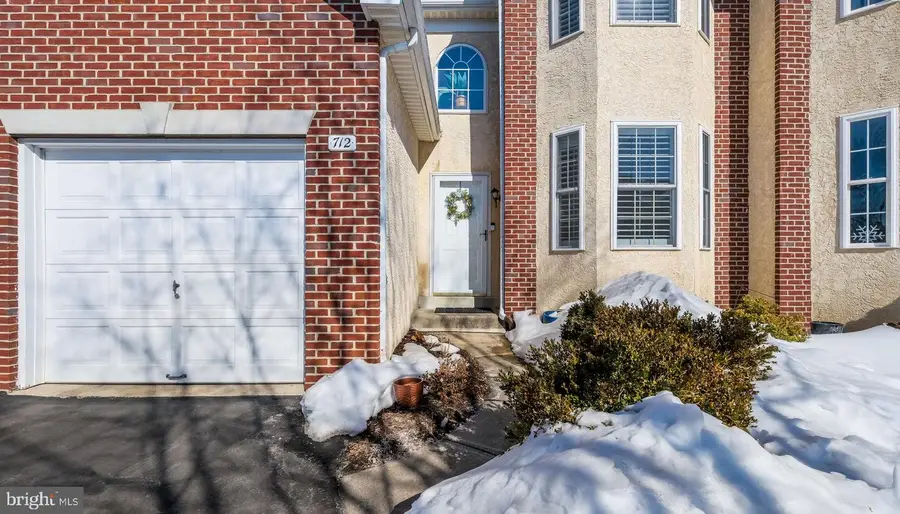 712 Manchester Dr #18, Ambler, PA 19002 - #3