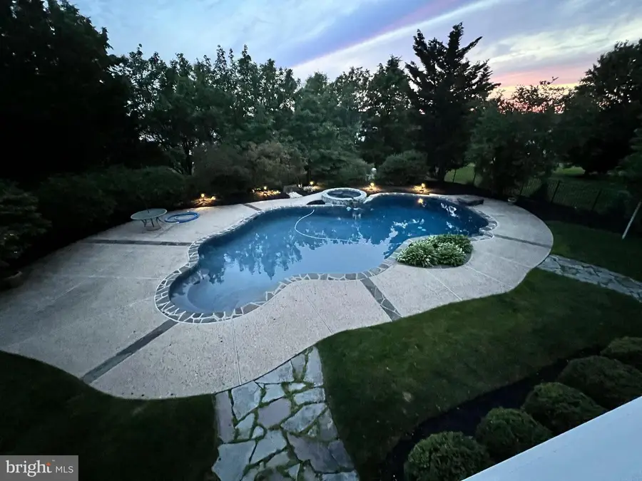 552 Longfellow Ln, Harleysville, PA 19438 - #2