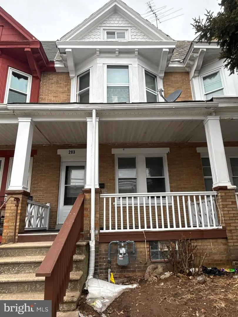 203 Chain St, Norristown, PA 19401 - #2