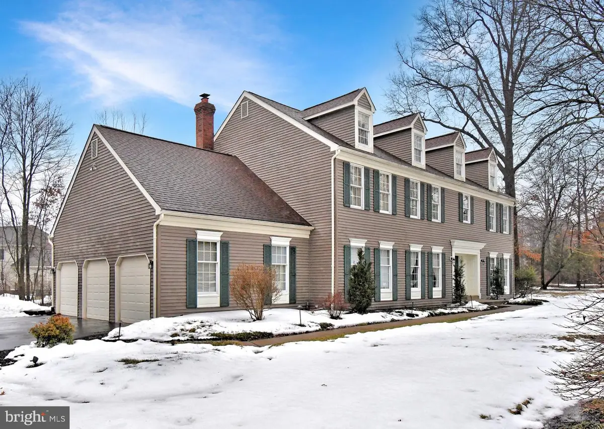 1636 Stonington Cir, North Wales, PA 19454 - #1