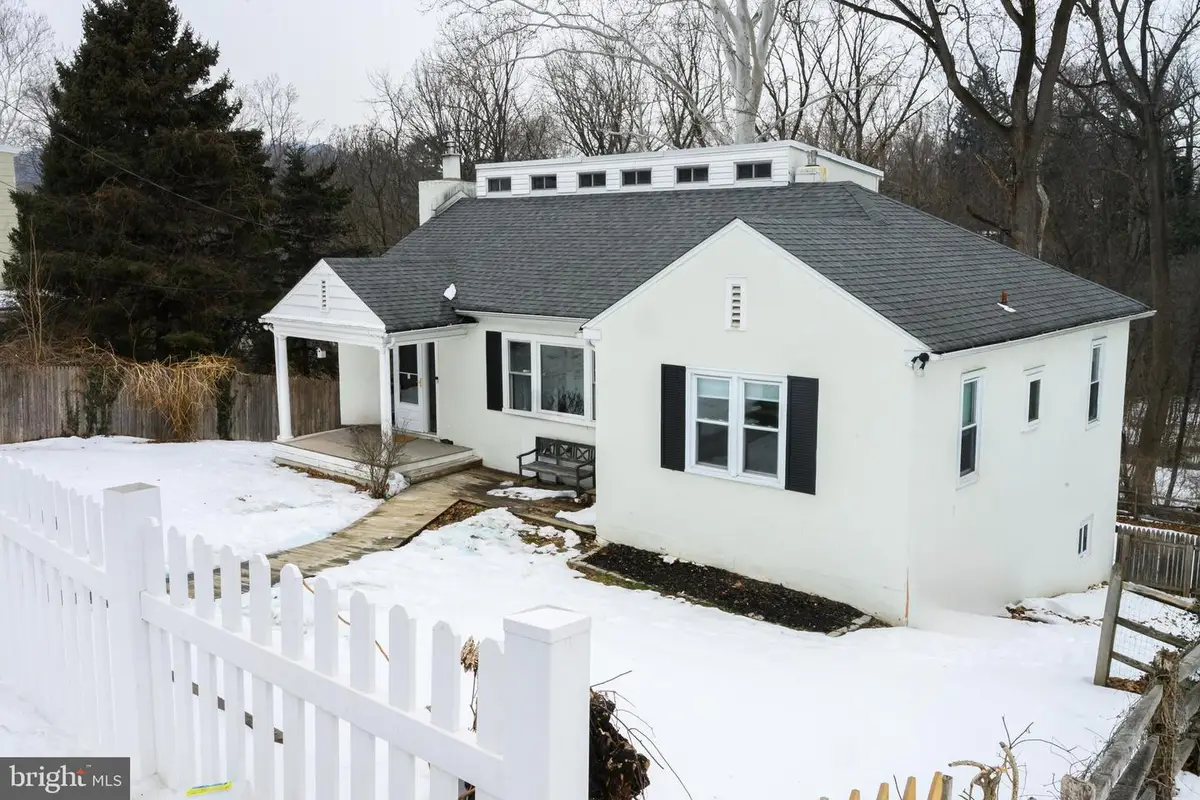 220 Balligomingo Rd, Conshohocken, PA 19428 - #1