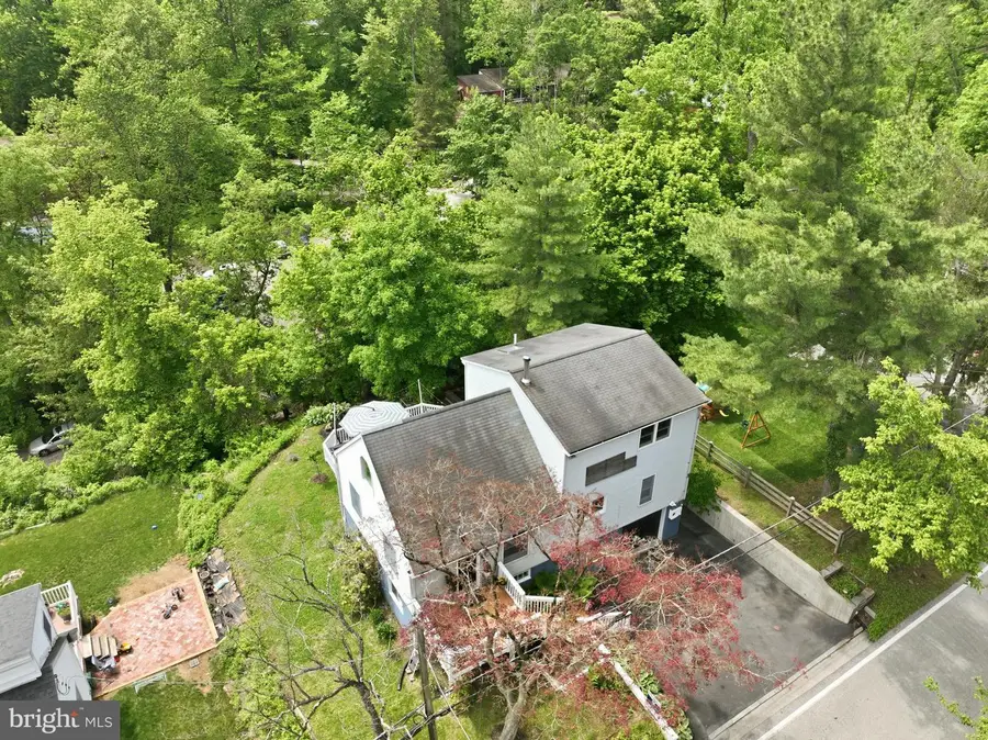 2037 Harts Ln, Conshohocken, PA 19428 - #3