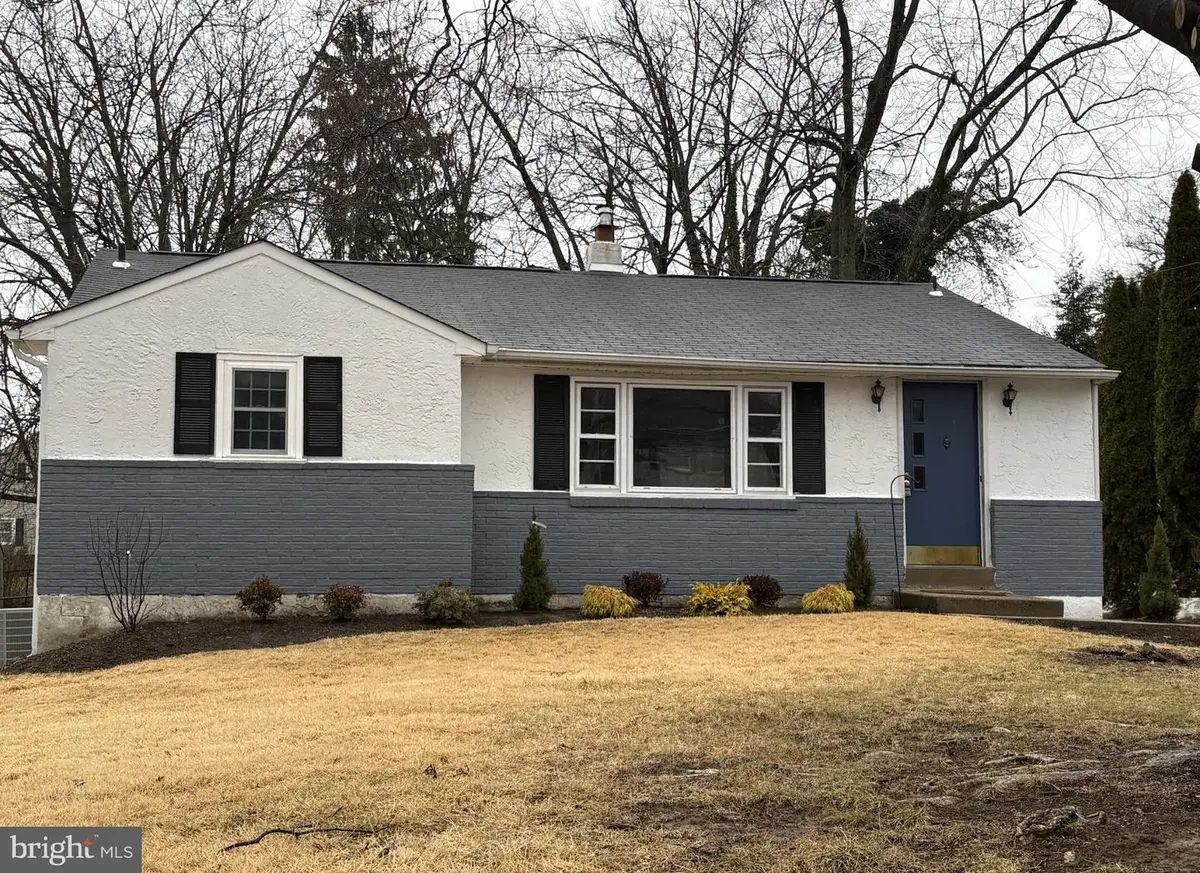 407 W Moreland Ave, Hatboro, PA 19040 - #1