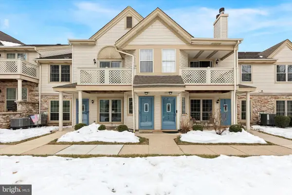 714 Foxmeadow Dr #condo 714, ROYERSFORD, PA 19468