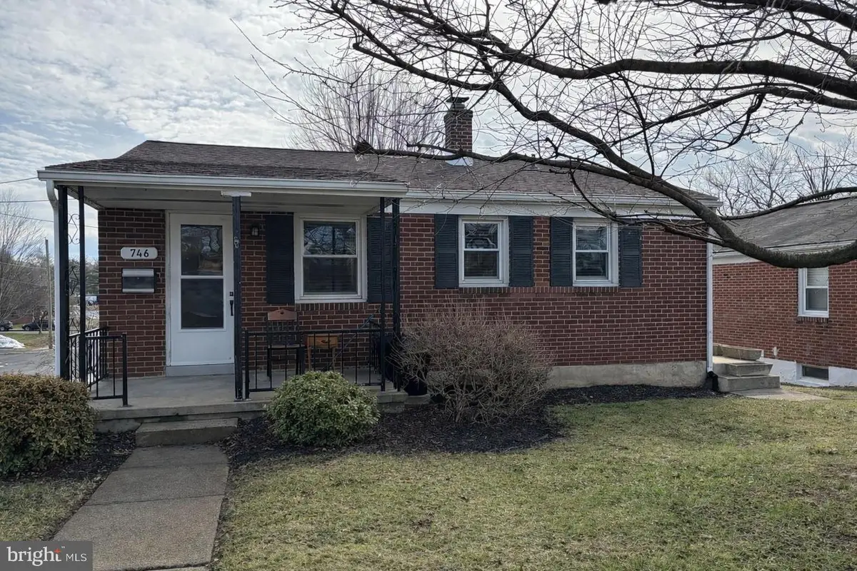 746 N Hanover St, Pottstown, PA 19464 - #1