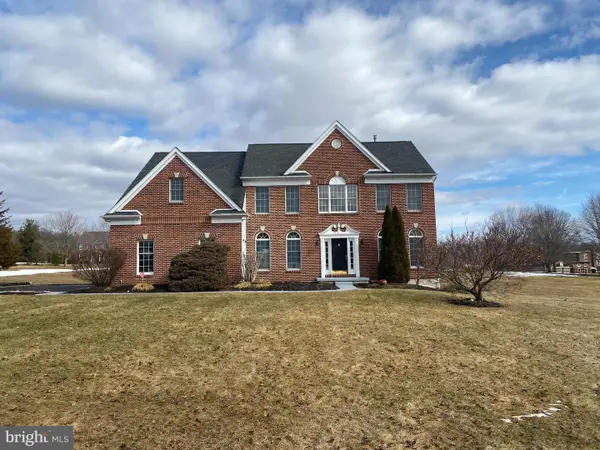 817 Arrowhead Ln, HARLEYSVILLE, PA 19438