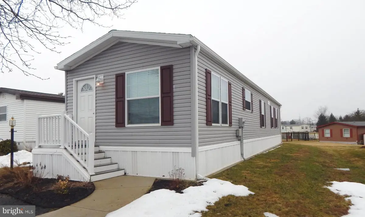 124 Parkside Ct, North Wales, PA 19454 - #1