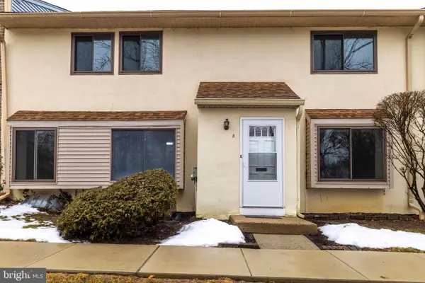 22 Fitzwatertown Rd #unit C-8, WILLOW GROVE, PA 19090
