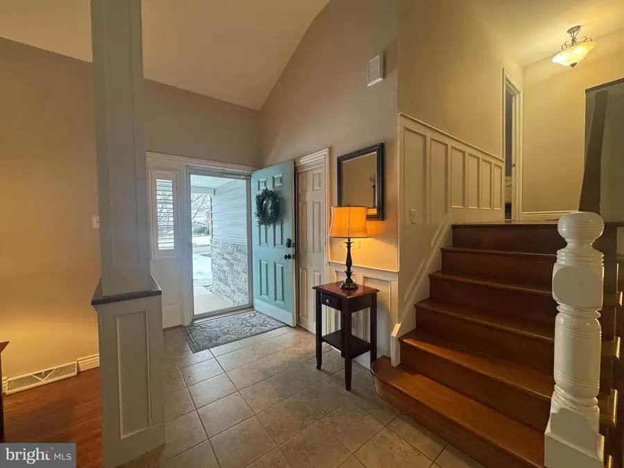 931 Denston Dr, Ambler, PA 19002 - #3