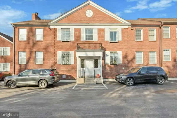 100 W Montgomery Ave, ARDMORE, PA 19003