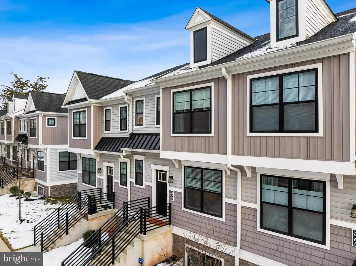 329 Chestnut St, Collegeville, PA 19426 - #1