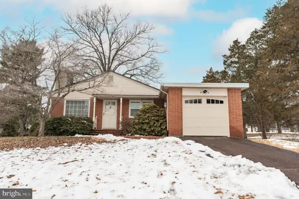 915 Cressman Rd, HARLEYSVILLE, PA 19438