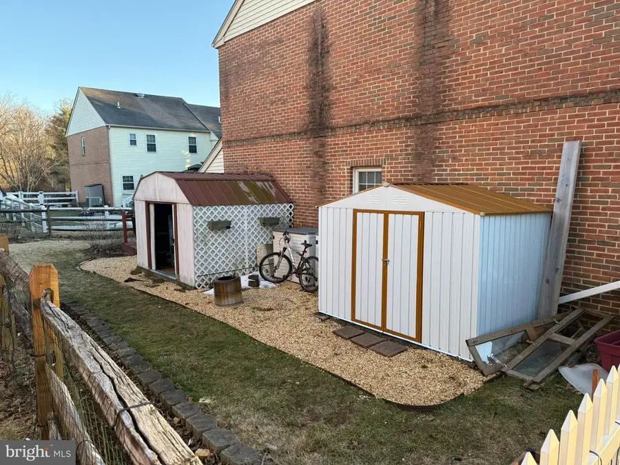 215 Laureen Rd, Schwenksville, PA 19473 - #3