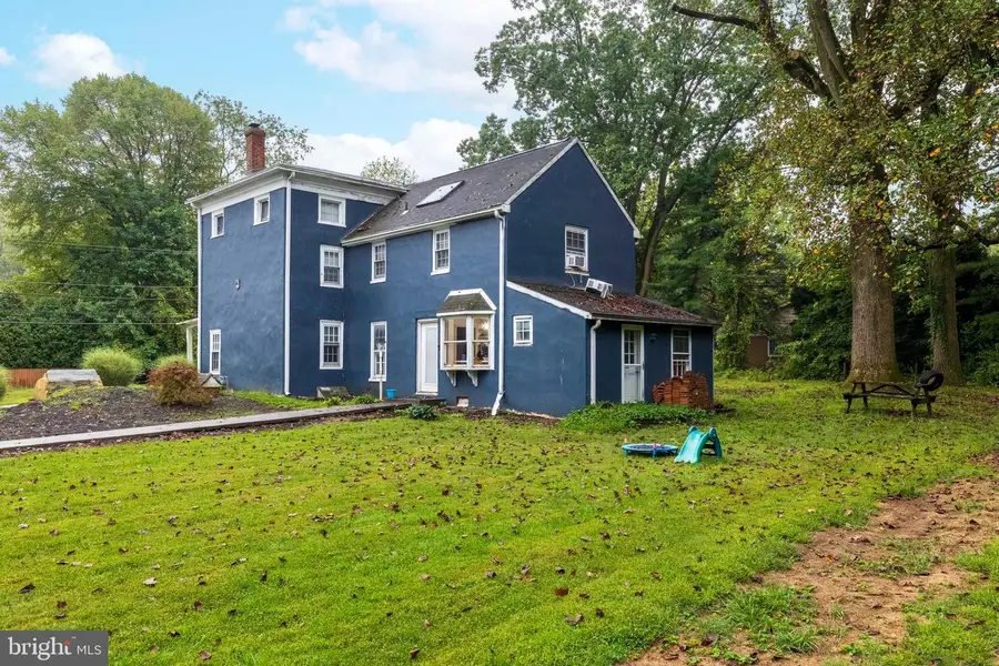 3636 Pine Rd, Huntingdon Valley, PA 19006 - #2