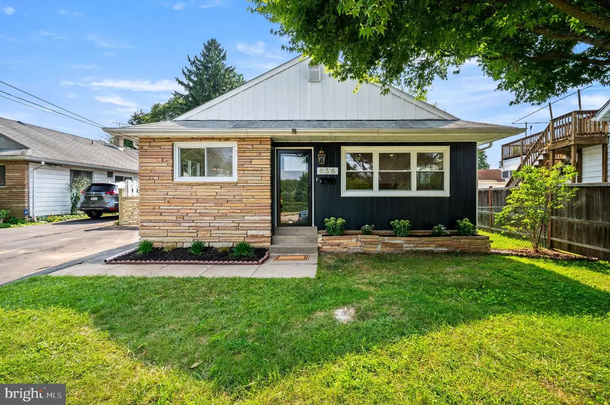 836 Jenkintown Rd, Elkins Park, PA 19027 - #1