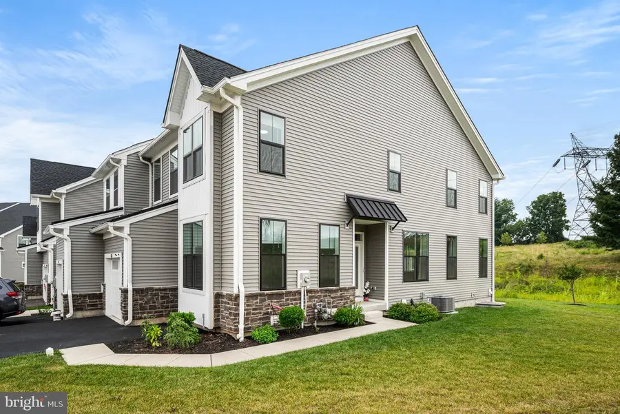 49 Tamarack Cir, Norristown, PA 19403 - #2