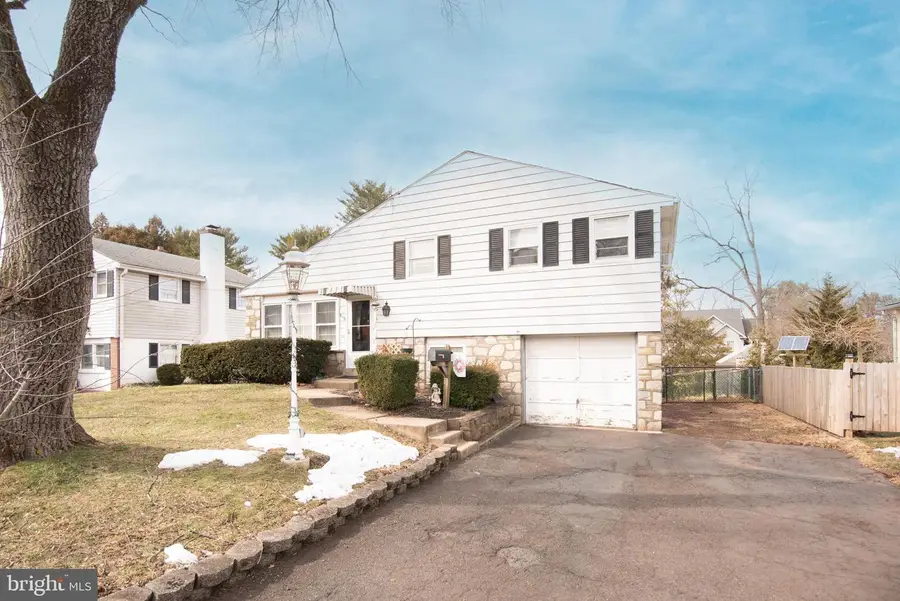 616 Green St, Lansdale, PA 19446 - #3