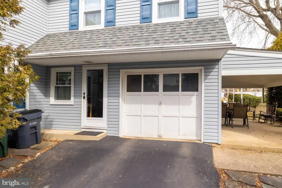 461 Sylvania Ave, Glenside, PA 19038 - #2