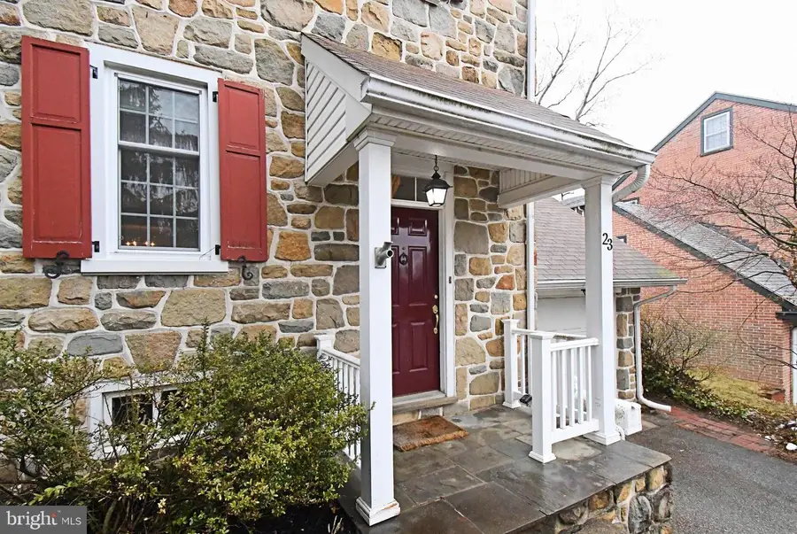 23 Carriage Ln, Norristown, PA 19401 - #3