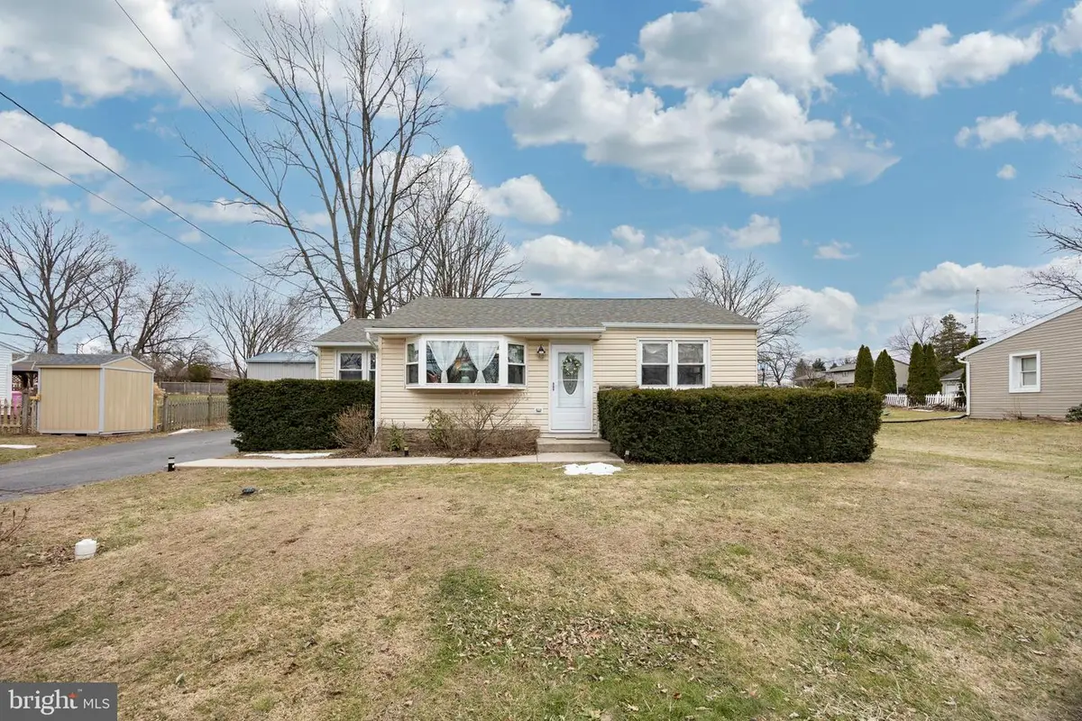 162 N Reed Rd, Royersford, PA 19468 - #1