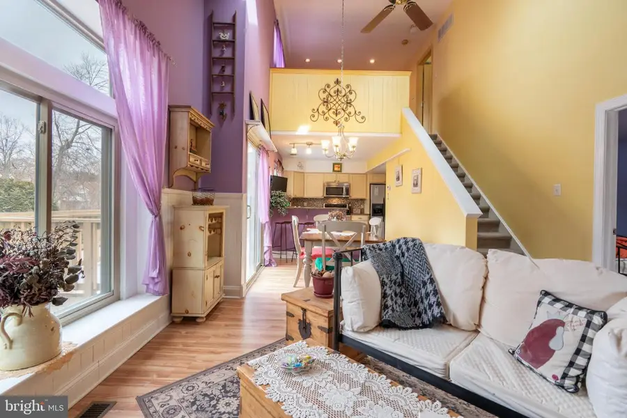 337 Green Meadow Ln, Horsham, PA 19044 - #3