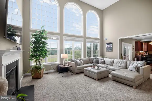 512 Championship Dr, HARLEYSVILLE, PA 19438