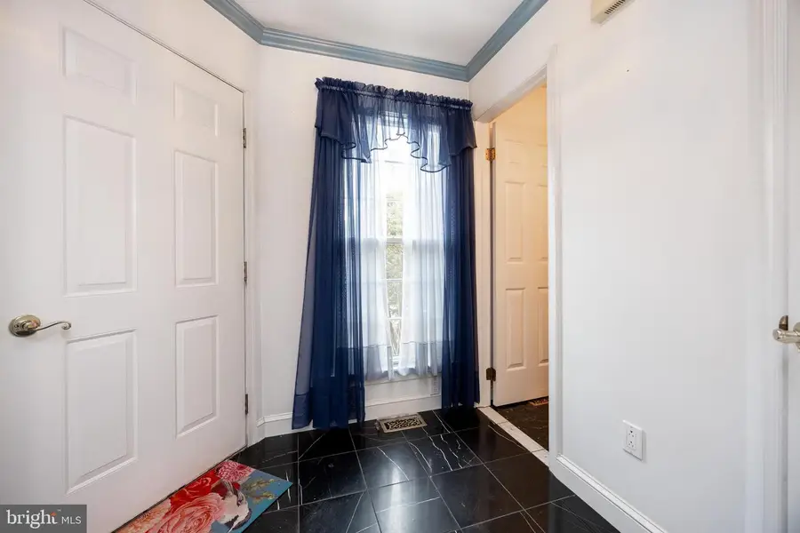 54 Aspen Way, Schwenksville, PA 19473 - #3