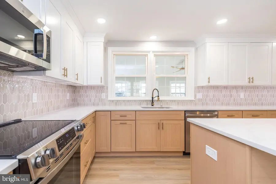 1433 Sandys Ln, North Wales, PA 19454 - #3