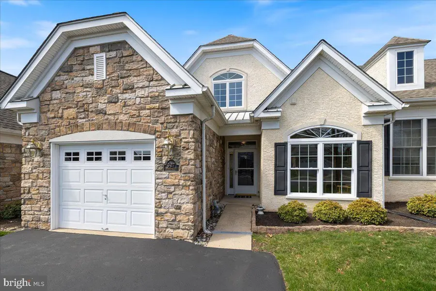 327 Melbourne Way, Souderton, PA 18964 - #2