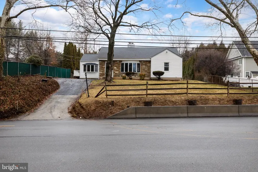 439 Township Line Rd, Elkins Park, PA 19027 - #2