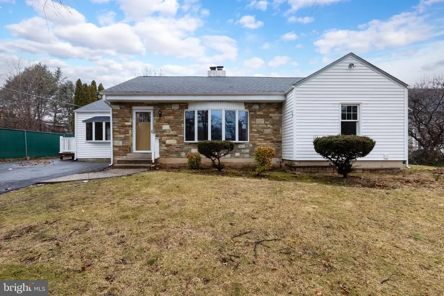 439 Township Line Rd, Elkins Park, PA 19027 - #3