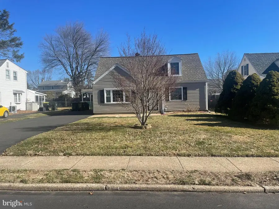 435 Newton Rd, Hatboro, PA 19040 - #2