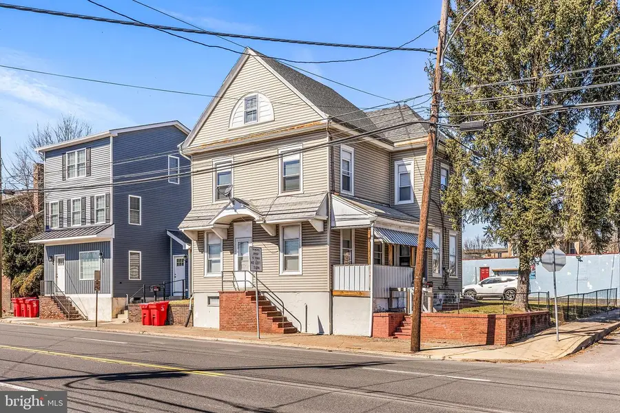 1001 W High St, Pottstown, PA 19464 - #2