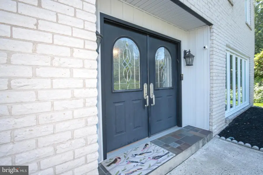 2556 Kirk Dr, Huntingdon Valley, PA 19006 - #2